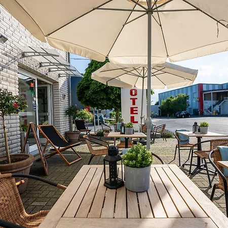 מלון Hotel Bergheim 3*