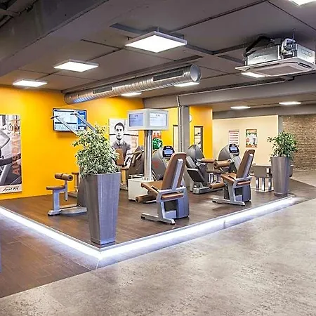Hotel Bergheim מלון 3*