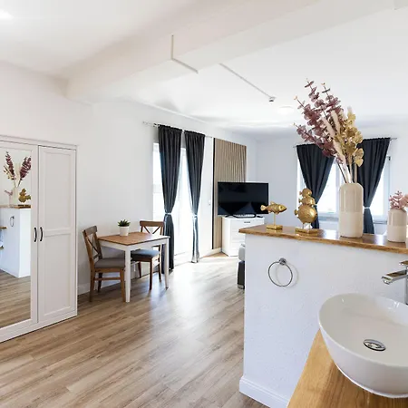 מלון Hotel Bergheim ברגהיים