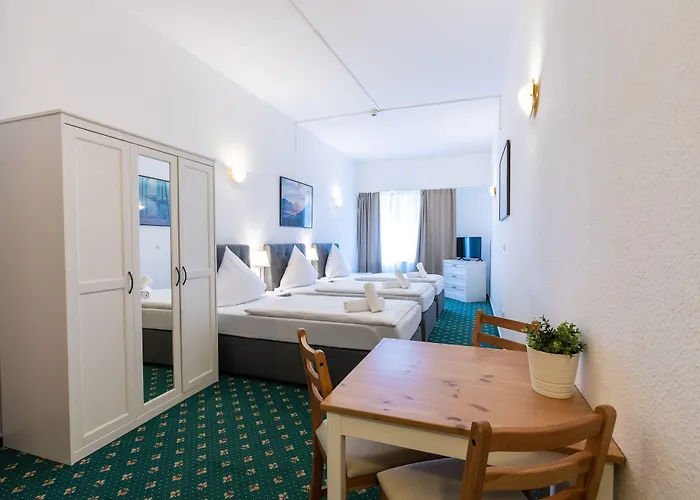 Отель Hotel Bergheim